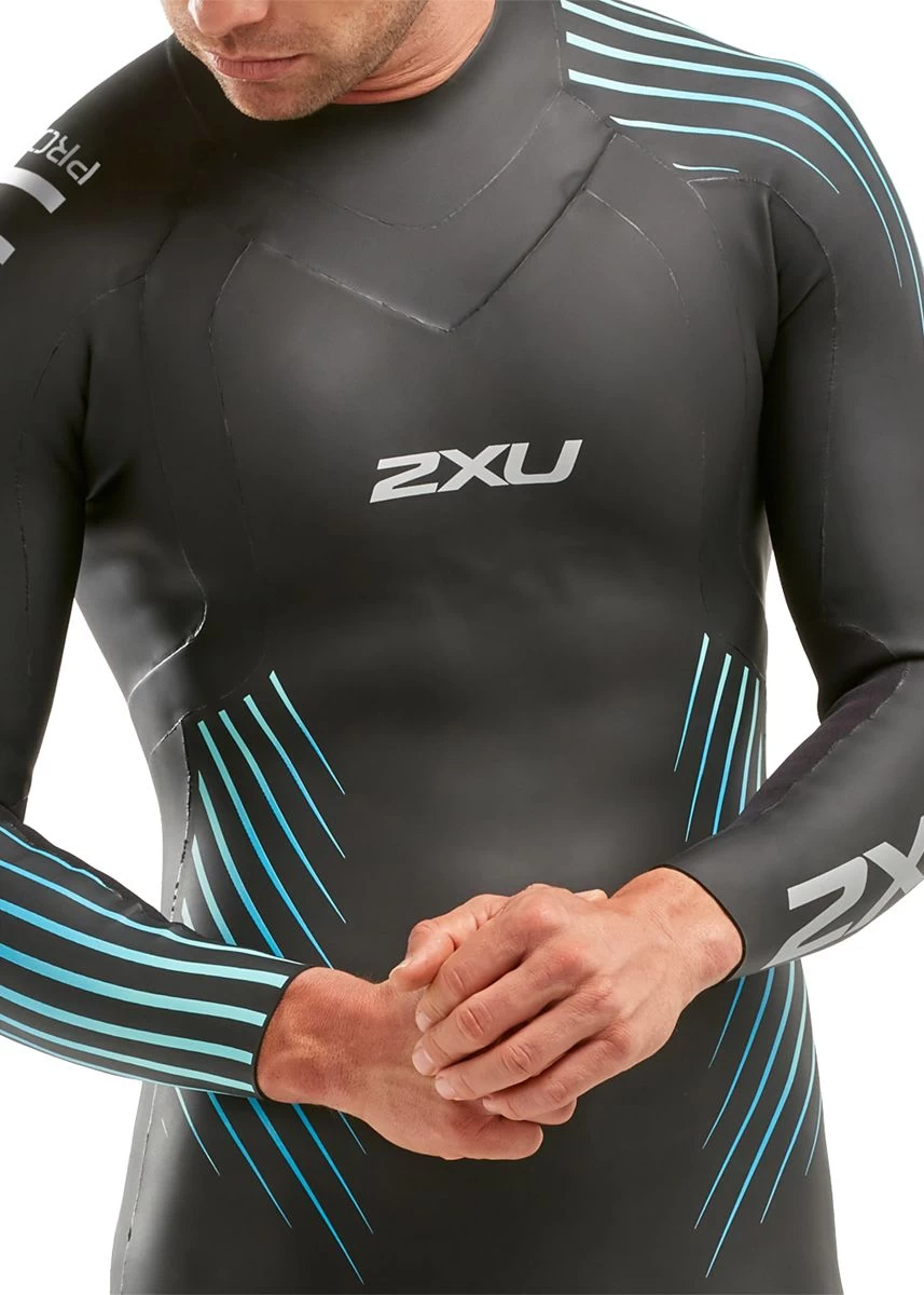 2XU Men's P:1 Propel Wetsuit - Black/Blue Ombre 7 2XU Men's P:1 Propel Wetsuit - Black/Blue Ombre - Image 5