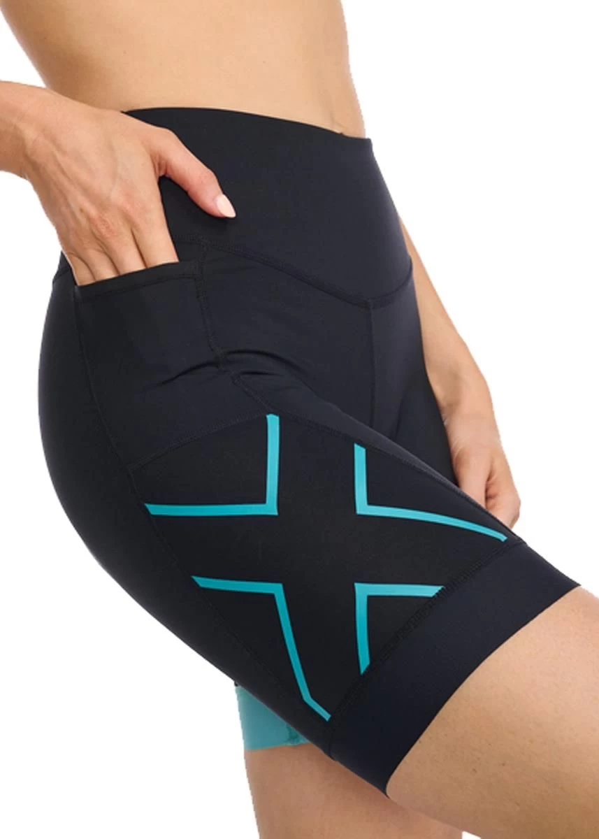 2XU Women's Core 7 Inch Tri Short - Black/ Porcelain 8 2XU Women's Core 7 Inch Tri Short - Black/ Porcelain - Image 6