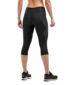 2XU Women's Mid-Rise Compression 3/4 Tights - Black/ Dotted Reflective Logo -Leisure Swimwear Paradise wa2865b blk drf bk