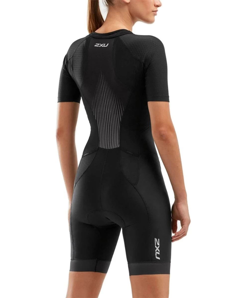 2XU Women's Perform Zip Sleeved Trisuit - Black/Shadow 4 2XU Women's Perform Zip Sleeved Trisuit - Black/Shadow - Image 2